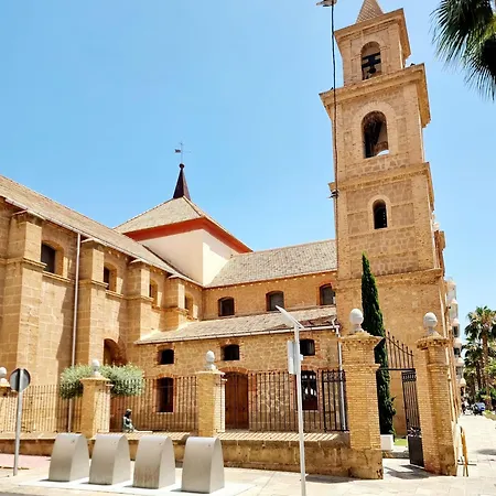 Cozy With Private Terrace And Communal Pool In * Torrevieja