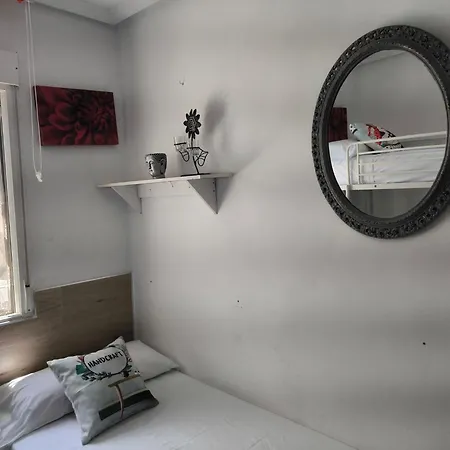 Сasa de vacaciones Cozy With Private Terrace And Communal Pool In *