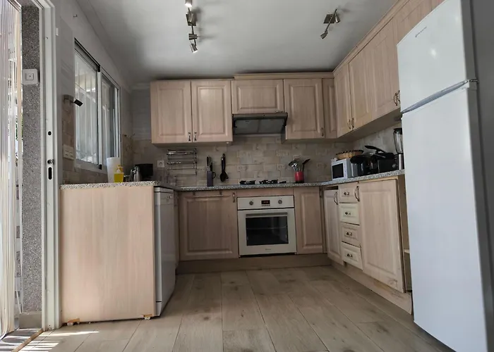 Cozy With Private Terrace And Communal Pool In *