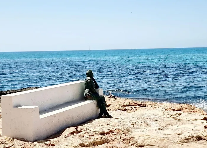 Cozy With Private Terrace And Communal Pool In 펜션 *