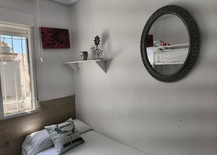 Prázdninový dům Cozy With Private Terrace And Communal Pool In *